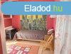 Elad laks Velence, 	Tpart kzelben