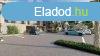 Elad j pts, kivl laksok vz kzeli trsashzban Bal