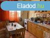 Elad 46 nm-es Feljtott Panellaks Debrecen