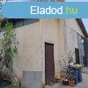 Monoron, lloms kzelben, 200 m2-es raktr telek nl