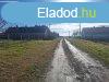 Elad ptsi telek Szakcson! Csendes utcban!