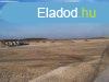 13 hektros terlet elad az M6.autplya mellett!