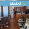 Monor kzponti rszn 160 m2-es, 3 szoba + 2 nappalis hz