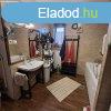 Vecssen 117 m2-es, 5 hlszoba + nappalis hz, 438 m2 t