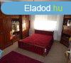 Nagybajomban rszben feljtott csaldi hz elad
