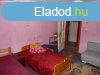 Nagybajomban rszben feljtott csaldi hz elad