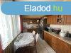 Elad 160 nm-es Csaldi hz Felstrkny