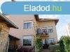 Elad csaldi hz Srvr, 	Belvrosban