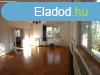 Elad csaldi hz Gd, 	jtelep rszn