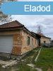 Elad csaldi hz Veresegyhz, 	reg-t kzelben