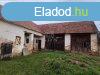 Elad csaldi hz Rtt, 	Rtt utca