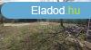 Elad csaldi hz Veresegyhz, 	Tavak kzelben
