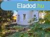 Elad csaldi hz Grdony, 	Ktgenercis csaldi hz