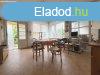Elad csaldi hz Zmoly, 	Halszt kzelben