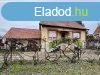Elad 62 nm-es Kzepes llapot Csaldi hz Nagykta