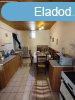 Srmellk frekventlt rszn feljtott csaldi hz elad na