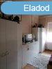 XVII. Vzhord utcban 370 nm-es csaldi hz elad - Budapes