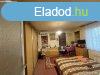 Elad 84 nm-es Csaldi hz Szabadszlls Klterlet 