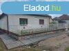 Elad 76 nm csald hz azonnali kltzssel elad - Izsk