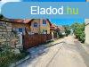 Kt klnll lakssal -elad CSALDI HZ BALATONFREDEN - B