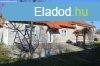 J ron feljtott csaldi hz 8 km-re a Balatontl elad! -