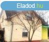 Tiszafldvron elad kertes csaldi hz