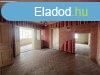 Kecskden feljtand csaldi hz elad