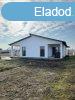 Elad ikerhz Nyregyhza - Oros csaldi hzas vezetben ? 