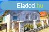 Elad feljtott 3 szobs hz, Onga