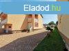 Elad 153 nm-es Feljtott Csaldi hz Pcs Hird 