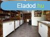 Elad 130 nm-es Feljtott Csaldi hz Pcs Kertvros 
