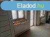 Elad 85 nm-es Feljtott Csaldi hz Pcs Belvros 