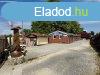 Kaposvrtl pr kilomterre a 610-s ft mellett elad egy, 
