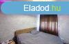 Elad laks Tkl, 	Pesti ti laktelep