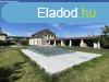 Elad 370 nm-es Telephely Eger