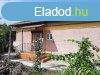 Elad 77 nm-es Csaldi hz Jszapti