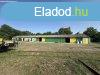 Kiad 400m2-es Raktr, Gdll