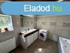 Elad 130 nm-es Feljtott Csaldi hz Pcs Kertvros 