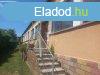 Elad csaldi hz Alsnmedi, 	Kzpont