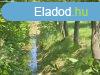 Elad csaldi hz Csmdr, 	hz patakkal, pajtval, mhelly