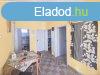 Elad csaldi hz Ikldbrdce, 	lakhat hz kt, garzs, pi