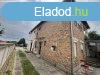 Elad 234m2-es Trsashz, Dombvr