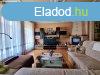 Elad 165 nm-es Feljtott Csaldi hz jrnaf