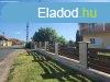Elad laks Bucsuszentlszl, 	Bels ktszintes, 3 szobs T