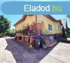 Csaldi hz 2 lakrsszel a Duna szomszdsgban