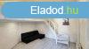 Csend, fny s egy kis feljtott garzon a Pillang park mel