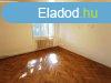 Elad csaldi hz rd, 	rdliget vasthoz kzel
