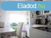 Elad 51 nm-es Feljtott Panellaks Debrecen