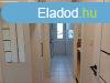 Elad 35 nm-es Feljtott Panellaks Nyregyhza szl utca