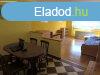 Elad 54 nm-es Feljtott Panellaks Pcs Kertvros 